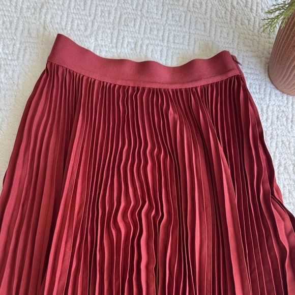 NWOT FARM Rio Terracotta Pleated Midi Skirt - Picture 5 of 12